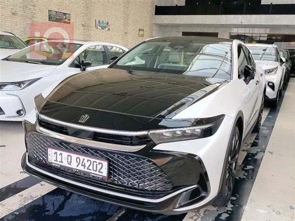 تويوتا كراون سيجنيا 2025 للبيع في العراق -  بغداد